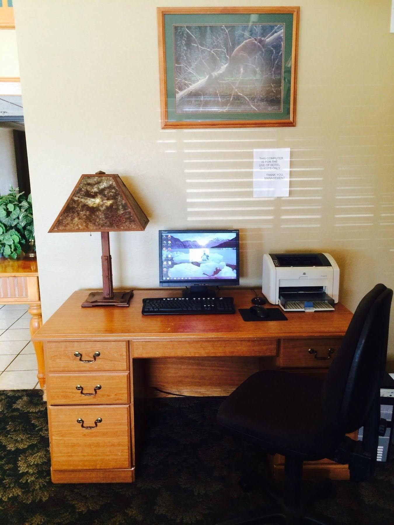 Regency Inn And Suites Stilwell Екстериор снимка